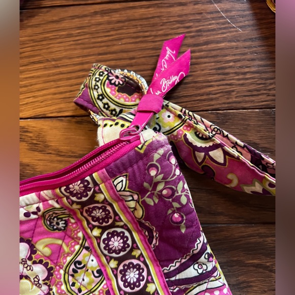 Vera Bradley Vibrant Pink Paisley Crossbody Bag - Picture 4 of 6